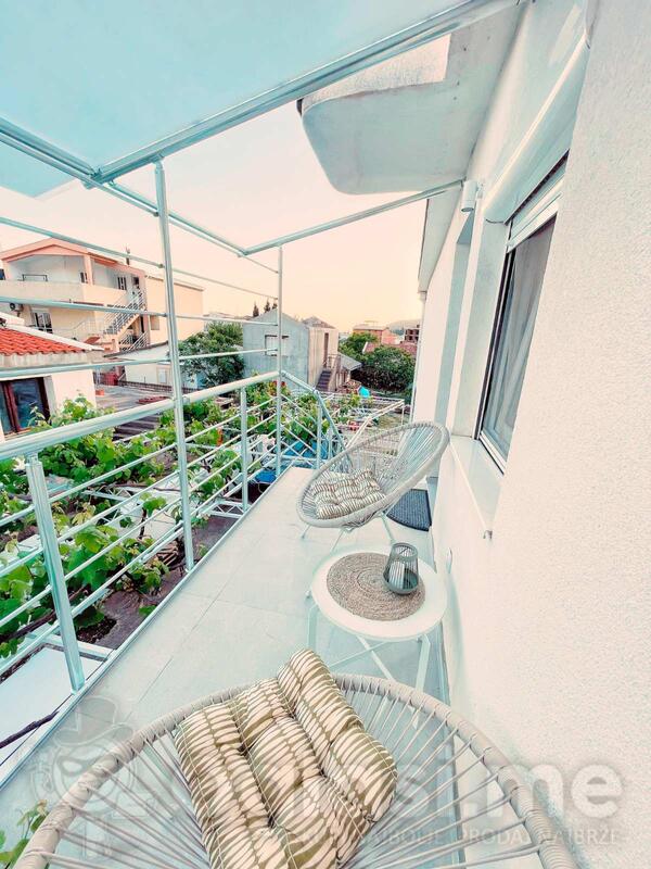 Kuća sa više stanova 100m2 - Bar - Sutomore