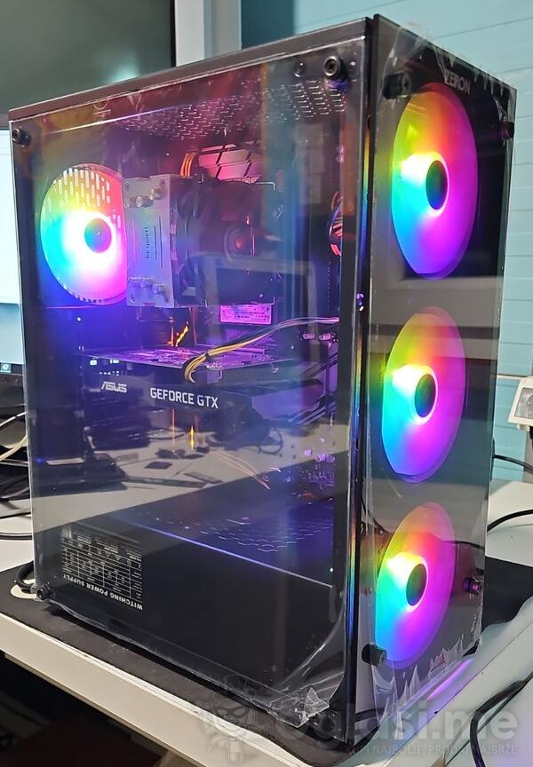 8600K, 16GB, GTX 1650, SSD 256GB M2 - Intel i5 - 16GB GB DDR4 - SSD disk