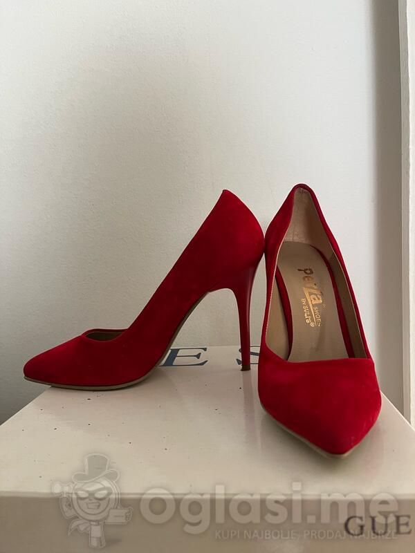 crvene salonke jednom obuvene 