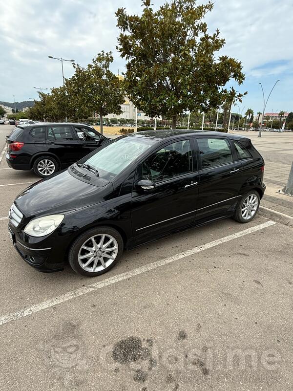 Mercedes Benz - B 180 - 180