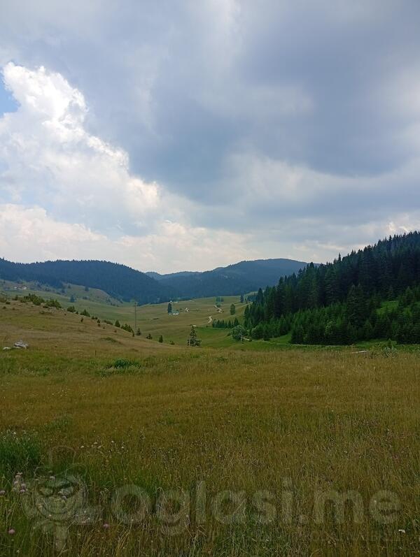 Građevinsko zemljište 500m2 - Danilovgrad - > Okolina grada