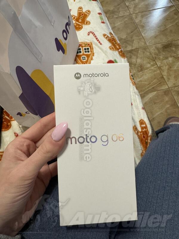 Motorola - Motorola Moto G06 (XT2535‑14)