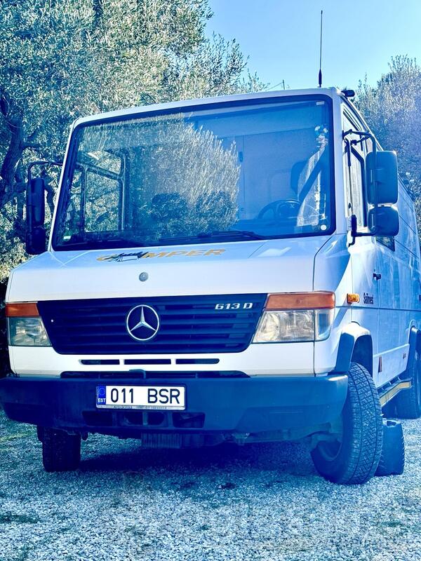 Mercedes Benz - MERCEDES-BENZ VARIO 613 D