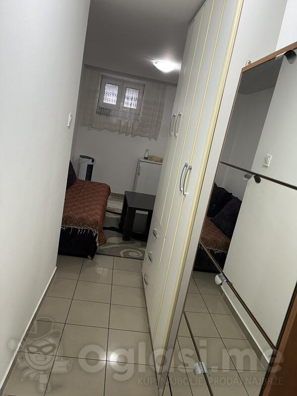 Garsonjera 40m2 - Podgorica - Preko Morače