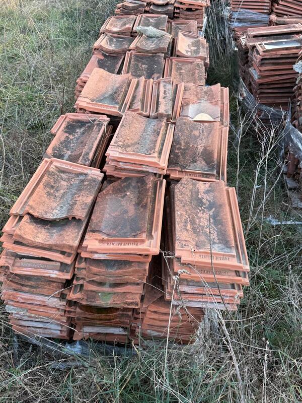 Prodajem crijep continental