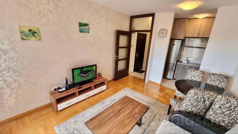 Jednosoban stan 39m2 - Budva - > Okolina grada