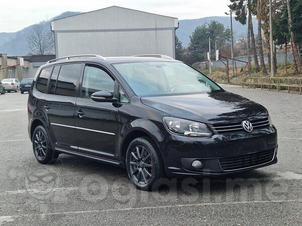 Volkswagen - Touran - 2.0 TDI AUTOMATIC