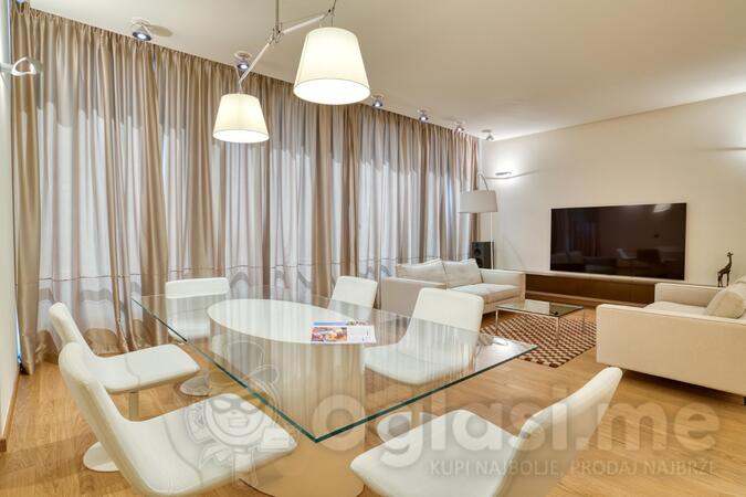 Dvosoban stan 120m2 - Podgorica - > Okolina grada