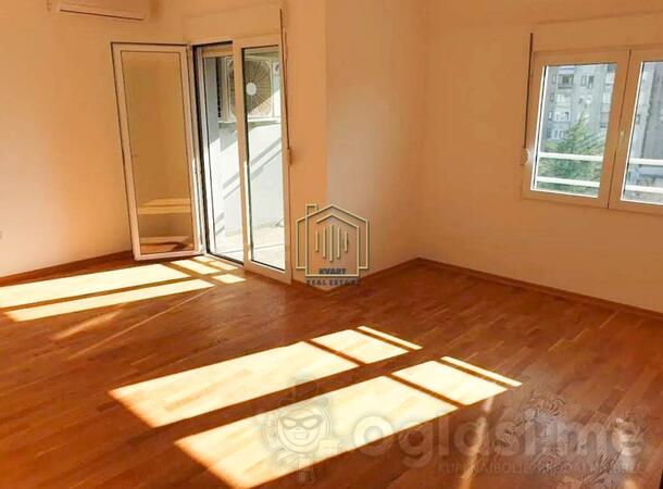 Dvosoban stan 56m2 - Podgorica - Blok 9