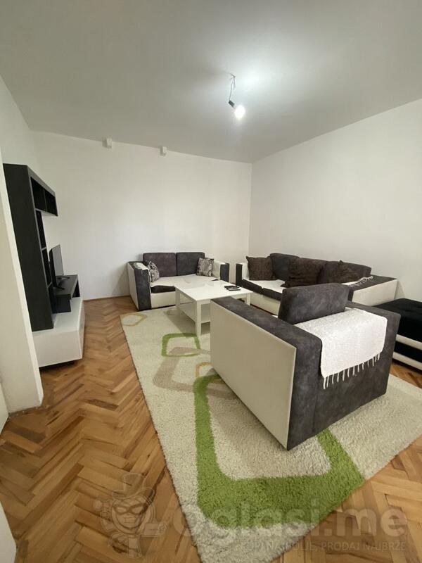 Dvosoban stan 72m2 - Podgorica - Blok 6
