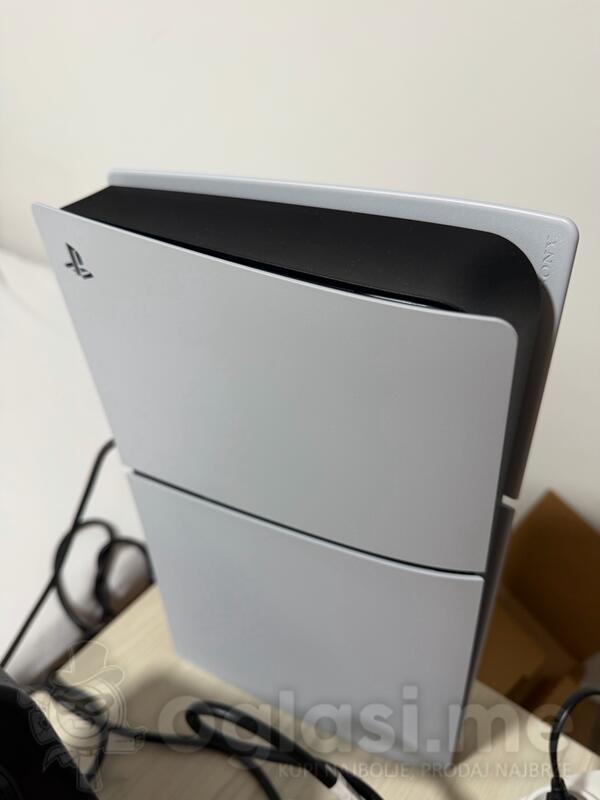 Sony - PlayStation 4