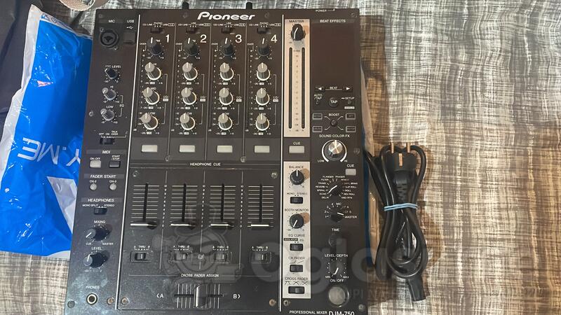 Pioneer DJM 750 MK1