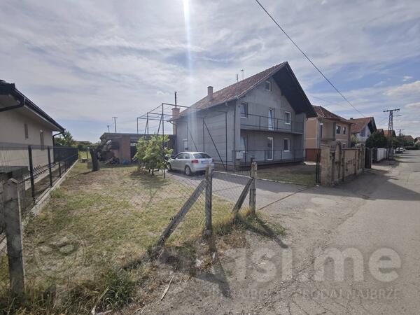 Porodična kuća 356m2 - Stara Pazova - Stara Pazova (uži dio)