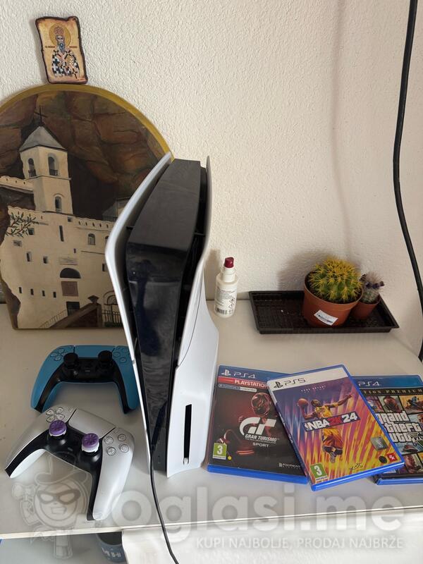 Sony - PlayStation 4