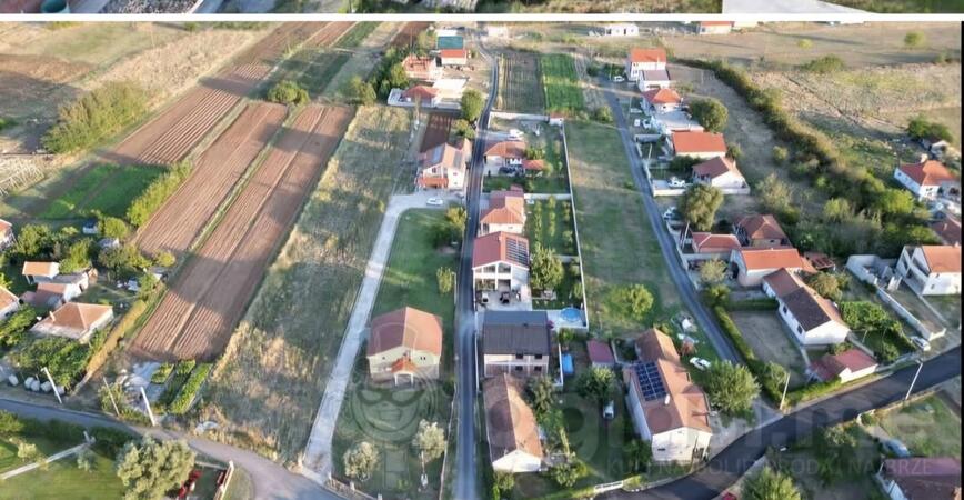 Poljoprivredno zemljište 500m2 - Podgorica - Botun