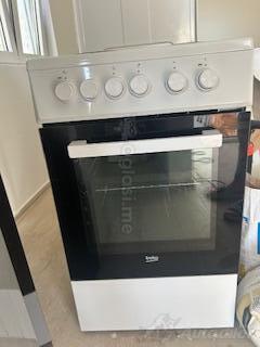 Beko električni šporet FSS66000W – odlično stanje