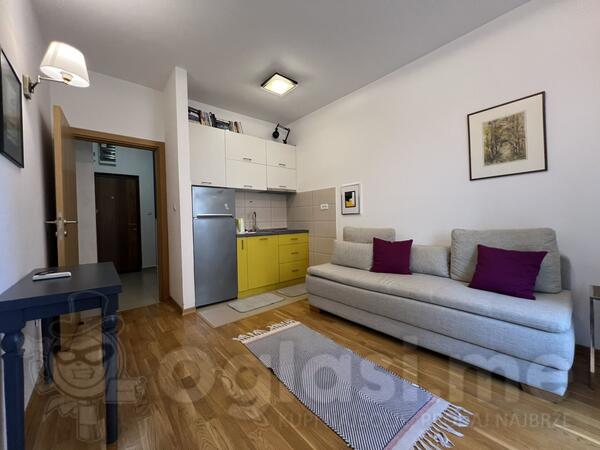 Garsonjera 24m2 - Podgorica - Tuški put