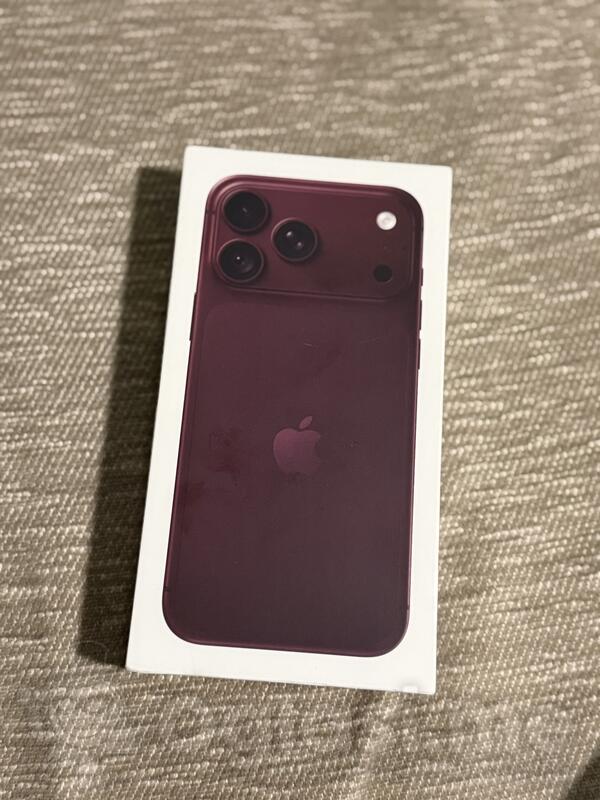 Apple - 18 Pro Max