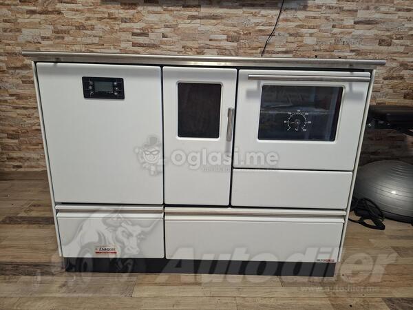 Prodajem kotao/pec na pelet i 32 dzaka peleta