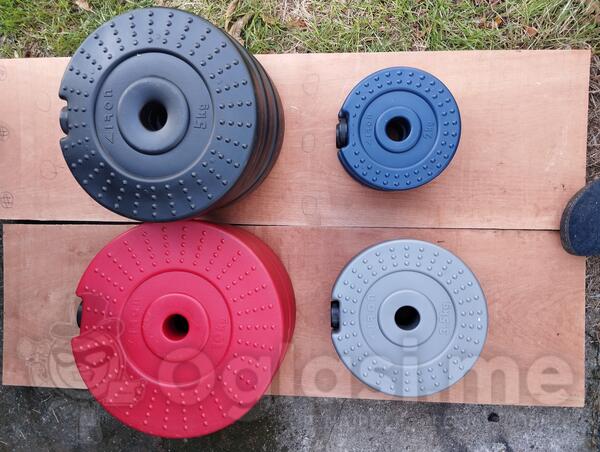 Novi plastični kvalitetni tegovi . 2x10 ,4x5 ,2x3.5 ,2x2kg