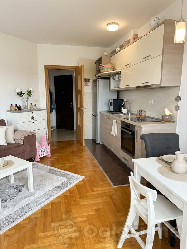 Jednosoban stan 43m2 - Podgorica - Stari Aerodrom