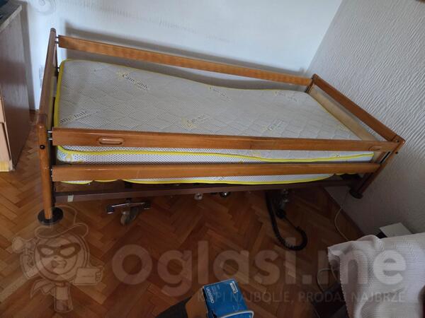 Bolnicki Medicinski krevet sa antidekubit dusekom elektricno podesavanje