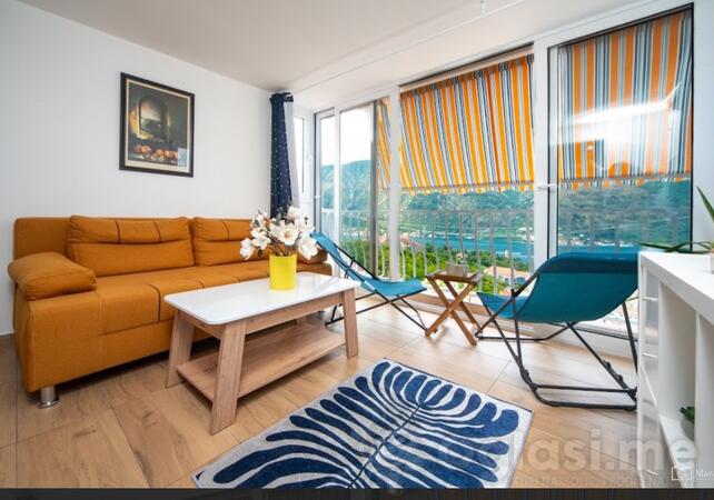 Jednosoban stan 40m2 - Kotor - Dobrota Sveta Vrača