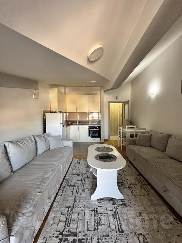 Garsonjera 32m2 - Podgorica - Stari Aerodrom