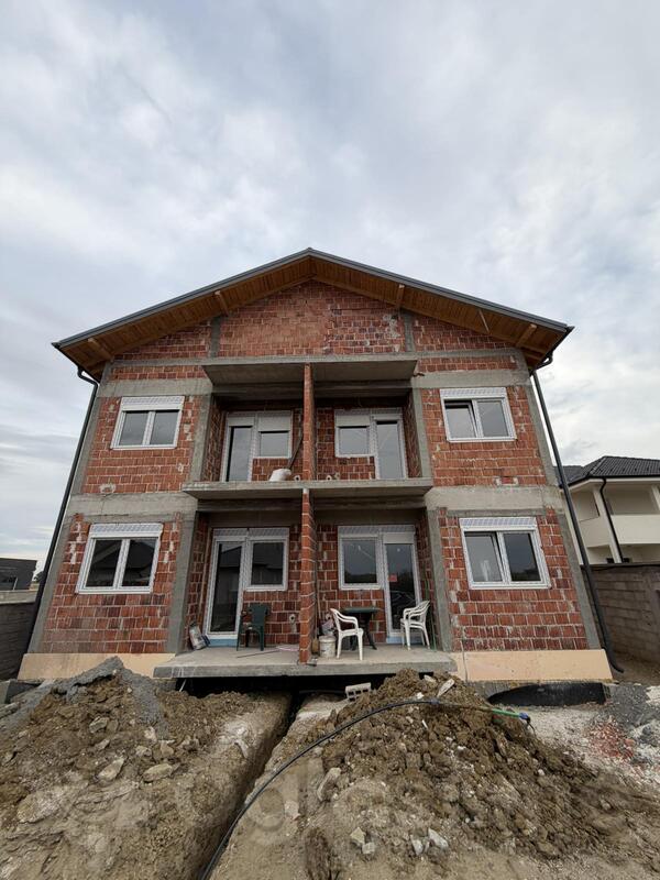 Kuća sa više stanova 272m2 - Novi Beograd - Novi Beograd (uži dio)