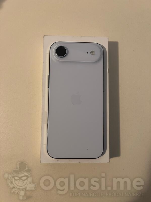 Apple - 17 Air 256 GB