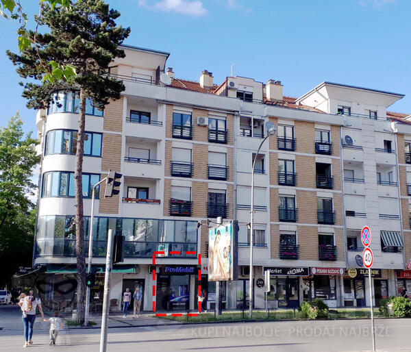 Lokal 18m2 - Nikšić - Centar grada