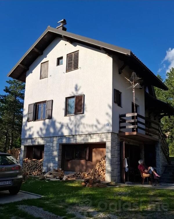 Kuća sa više stanova 160m2 - Čajetina - Zlatibor