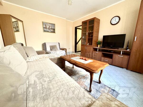 Jednoiposoban stan 42m2 - Budva - Rozino Mainski put