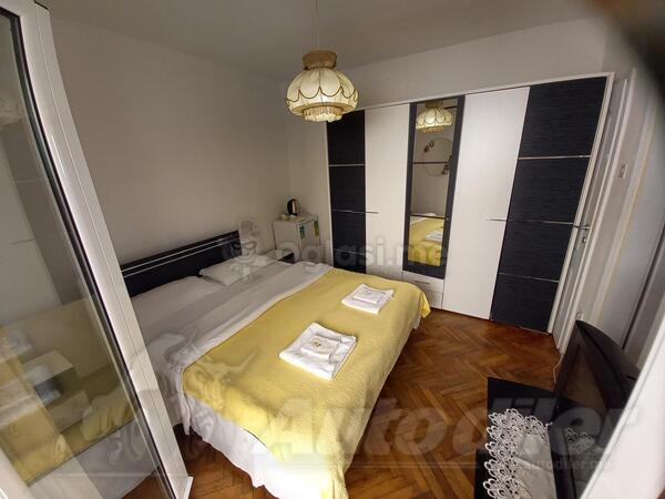 Garsonjera 14m2 - Budva - Podkošljun Podkosljun. Pored hotela Slavija