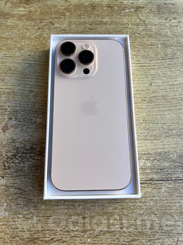 Apple - iphone 16 Pro