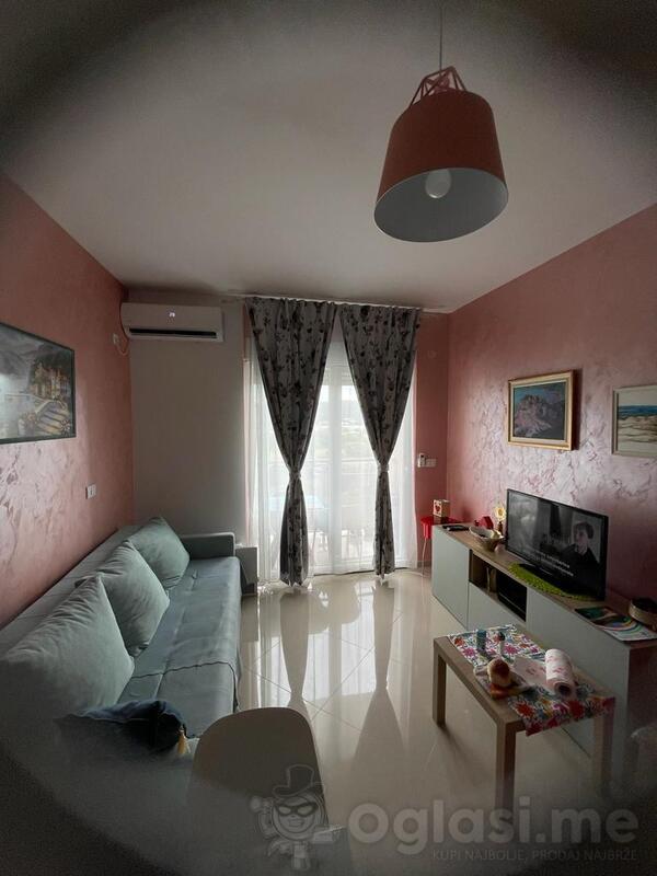 Garsonjera 30m2 - Bar - Centar grada