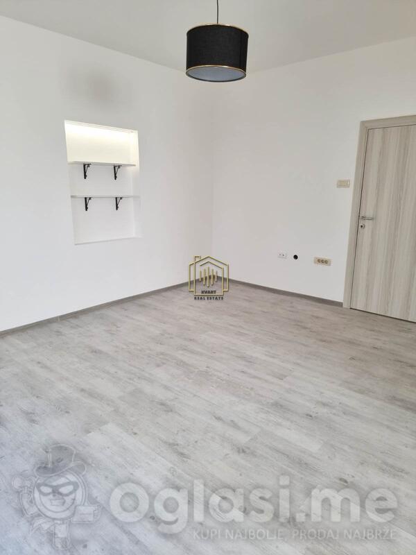 Kancelarija 60m2 - Podgorica - Stari Aerodrom