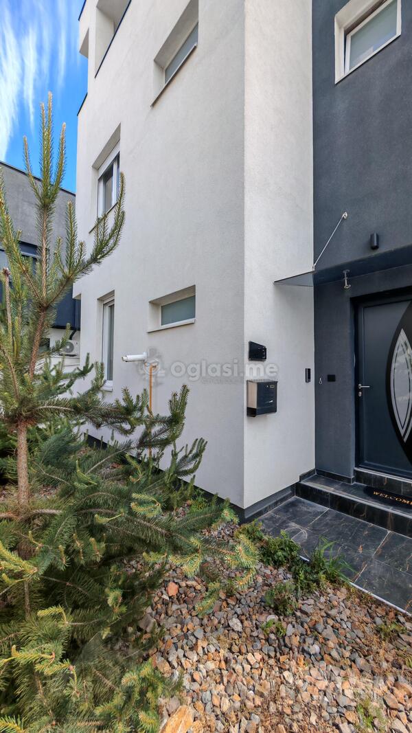 Troiposoban stan 155m2 - Novi Sad - Novi Sad Mali Beograd