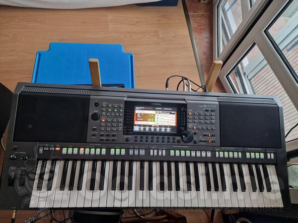 Yamaha s770
