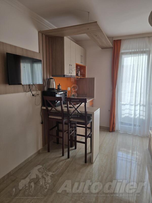 Garsonjera 28m2 - Budva - Lazi Lazi