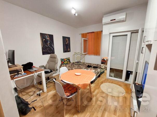 Garsonjera 22m2 - Podgorica - Stari Aerodrom