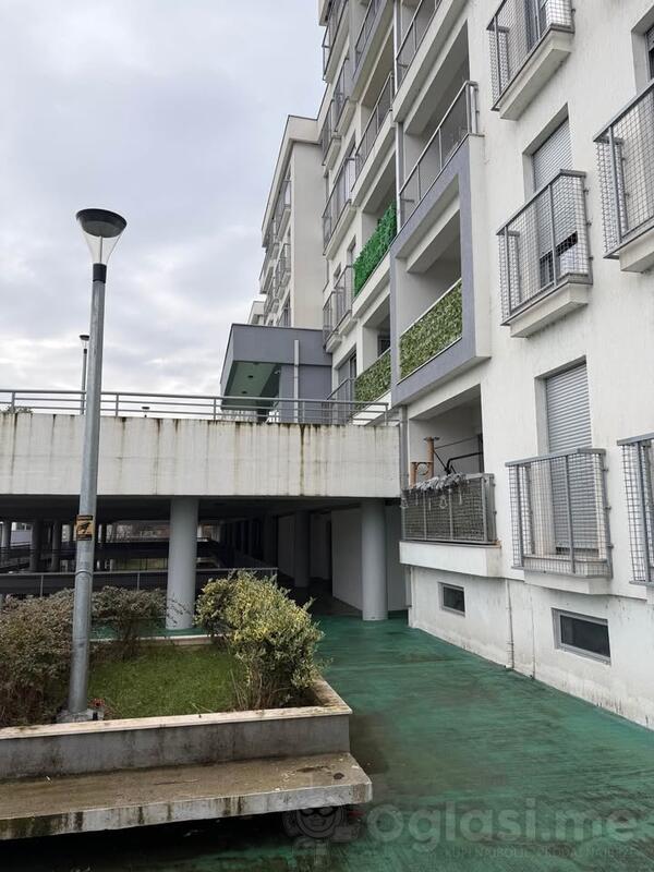 Dvosoban stan 77m2 - Danilovgrad - Centar grada