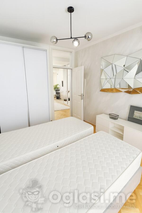 Garsonjera 70m2 - Podgorica - Preko Morače