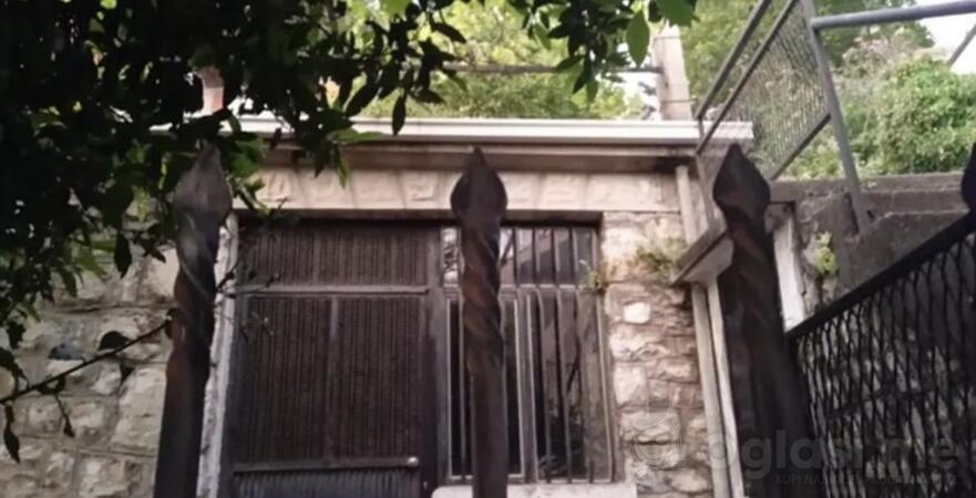 Porodična kuća 60m2 - Bar - Sutomore