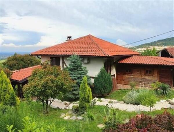 Vikendica 280m2 - Aranđelovac - Vrbica