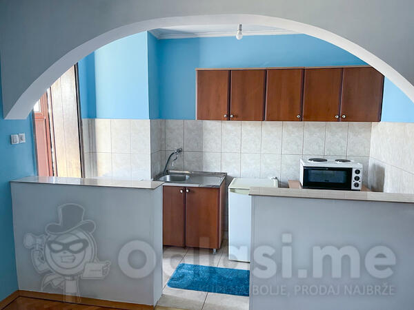 Garsonjera 25m2 - Podgorica - Preko Morače