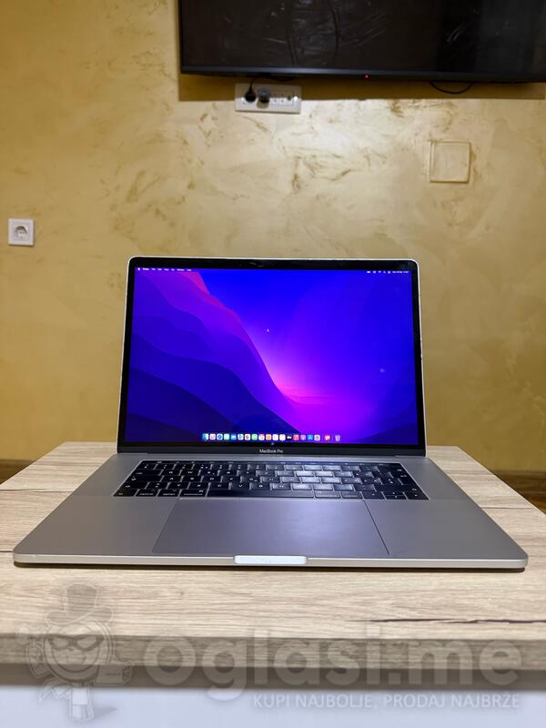 Apple  - 15.4" Intel i7 16GB GB