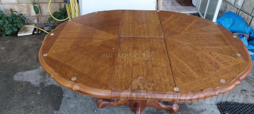 Trpezarijski sto,okrugli,drvo ,staklo