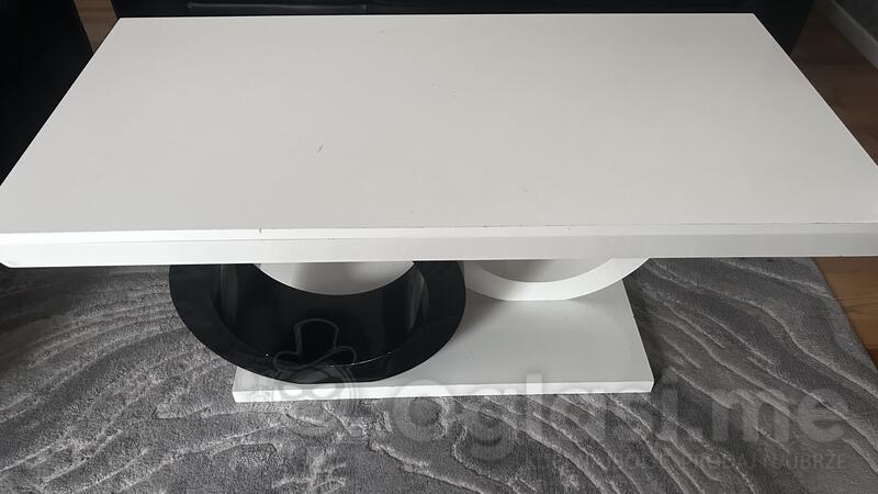 Prodajem sto da znevnu