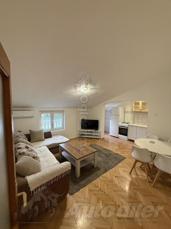 Dvosoban stan 65m2 - Podgorica - Zagorič